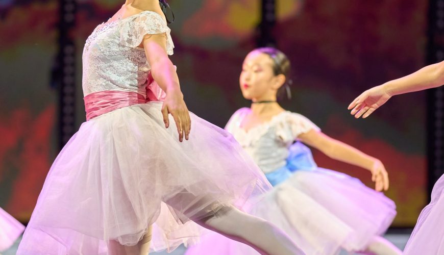 Dance Classes or Gym Workouts - Which is More Effective?