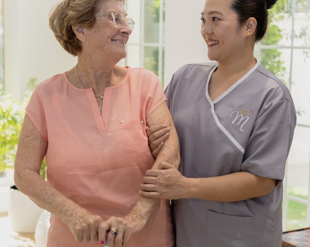 Tips For Visiting Family In An Old Age Home